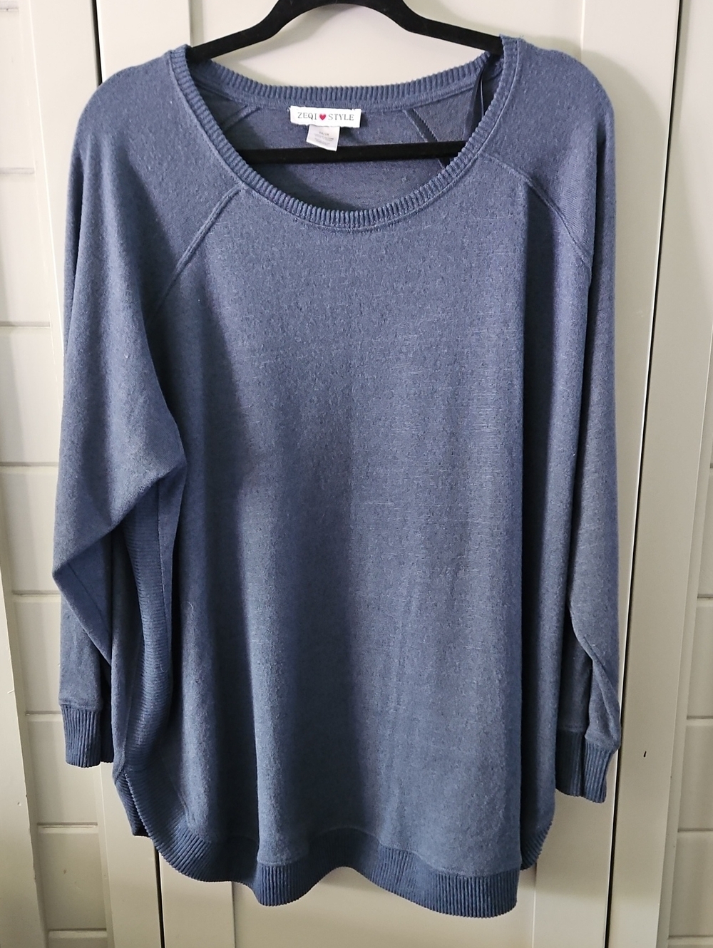 Ribbed Trim Crew  Neck Sweater - Super Soft -Dusty Blue Sz3x Ptp 30 L30